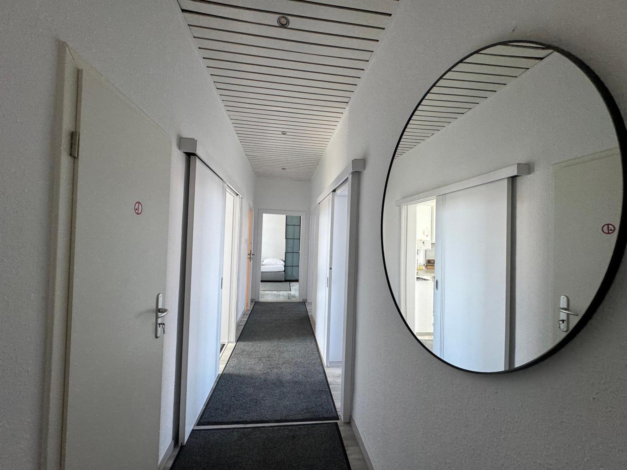 Moderne 4 Zimmer Apartment Mit Bergblick Stadtzentrum Contactless Check-In Gehrden  Dış mekan fotoğraf