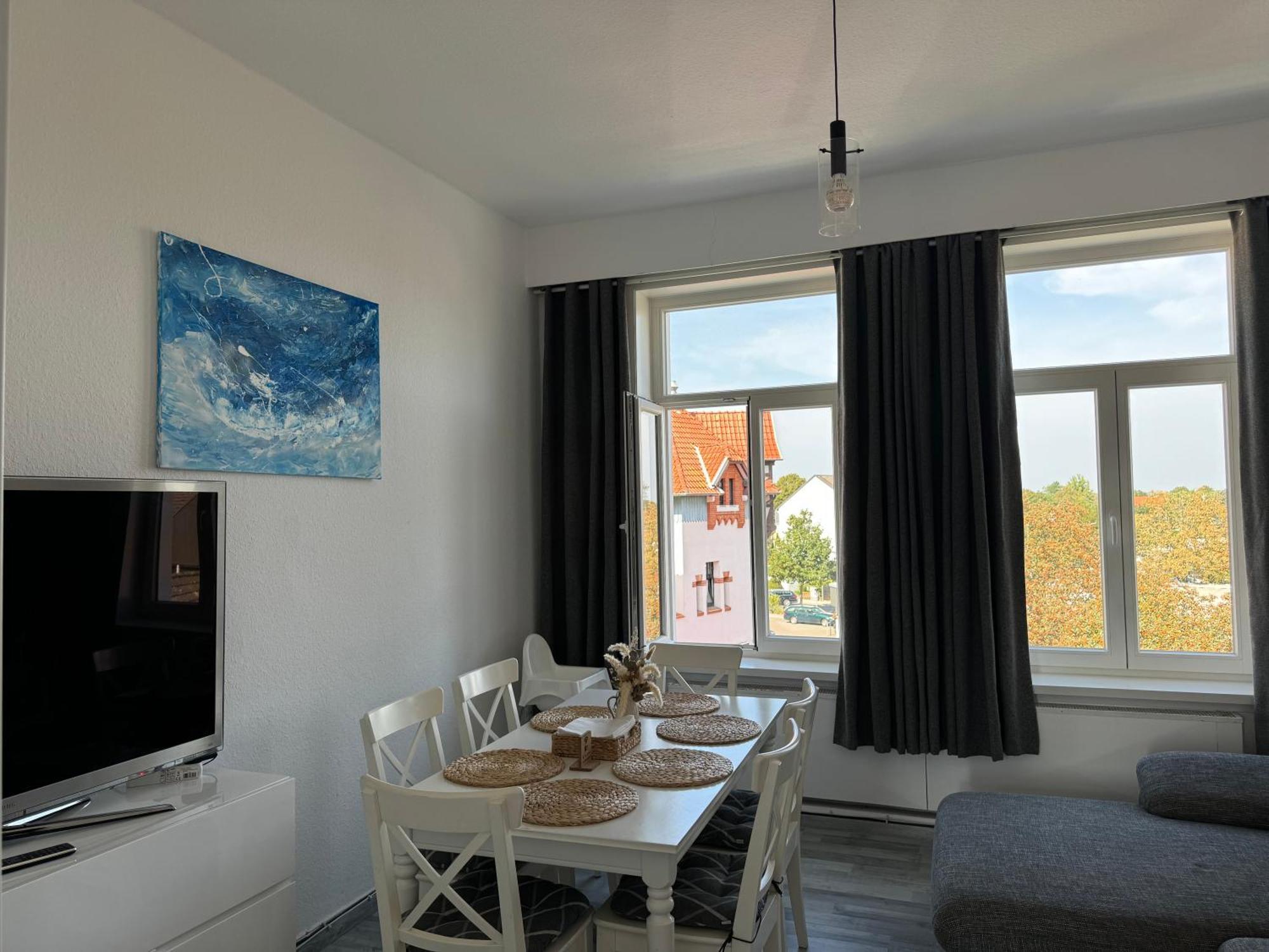 Moderne 4 Zimmer Apartment Mit Bergblick Stadtzentrum Contactless Check-In Gehrden  Dış mekan fotoğraf
