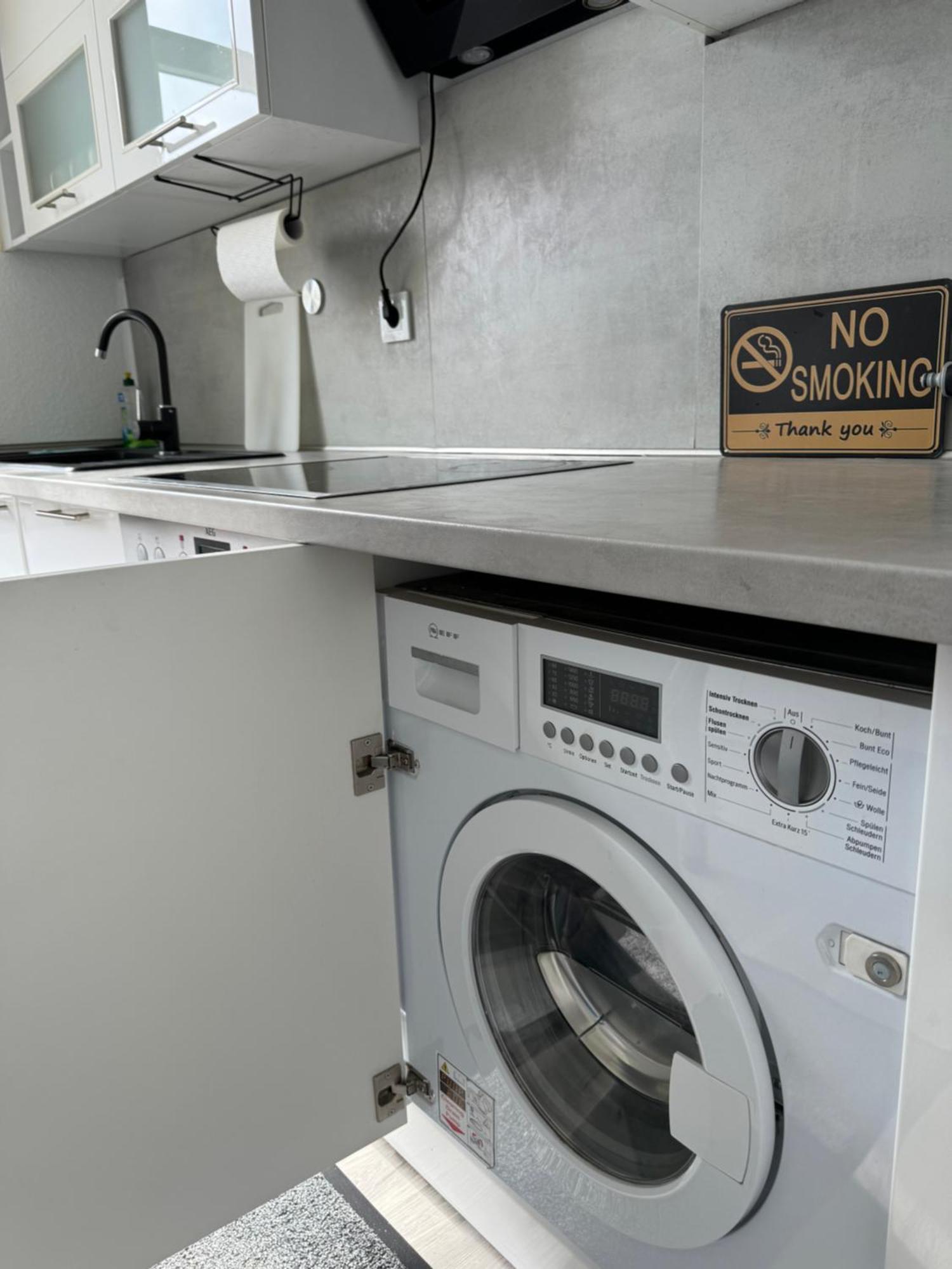 Moderne 4 Zimmer Apartment Mit Bergblick Stadtzentrum Contactless Check-In Gehrden  Dış mekan fotoğraf