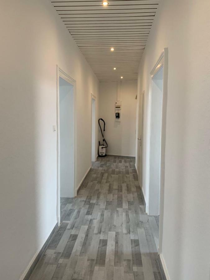 Moderne 4 Zimmer Apartment Mit Bergblick Stadtzentrum Contactless Check-In Gehrden  Dış mekan fotoğraf